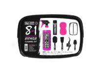 MUC-OFF 8-1 bike cleaning kit